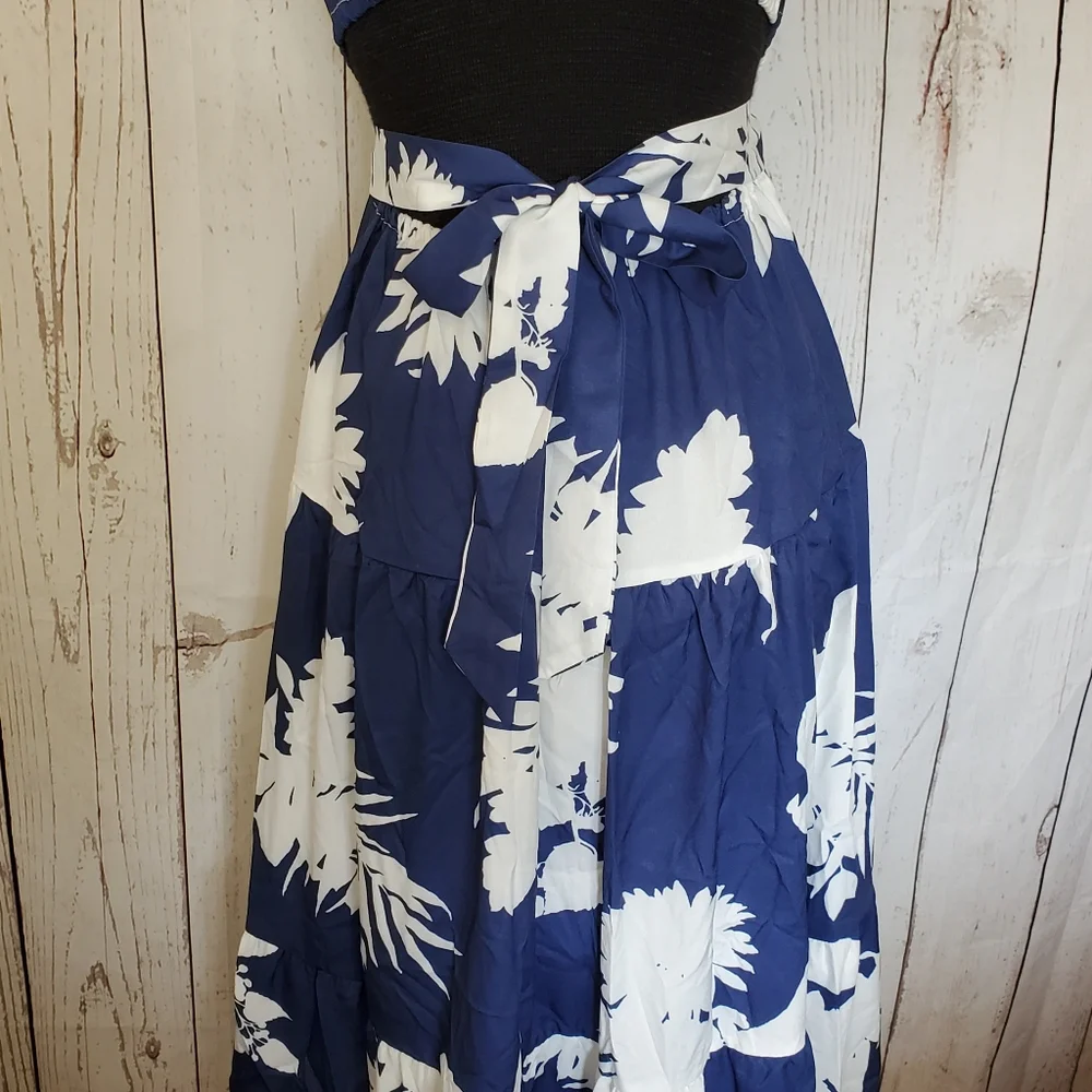 Kara and Kate sleeveless maxi dress halter neckline blue with white flowers S - Picture 9 of 16